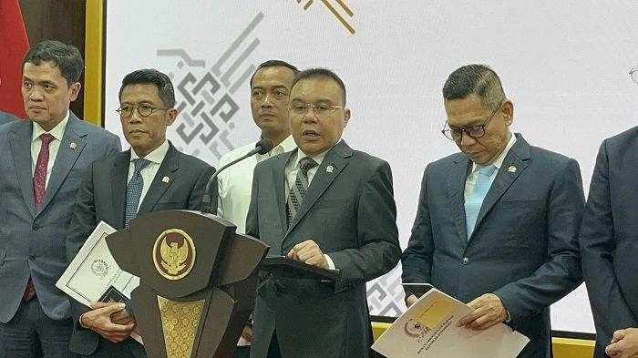 DPR dan Pemerintah Sepakat Tarif PPN Naik Jadi 12 Persen pada 2025