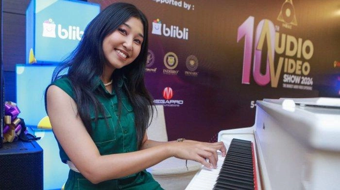 Penyanyi Reyna Qotrunnada Anggap IHEAC Audio Video Show 2024 Ajang Nostalgia