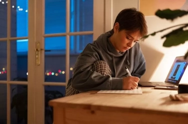 8 Rutinitas Malam Hari yang Dilakukan Orang Sukses yang Terus Melangkah Maju, Menurut Psikologi