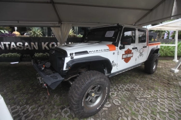 Gedung KPK Seketika Berubah jadi Showroom Pamerkan Kendaraan Mewah Koruptor, Ada Lexus hingga Harley Davidson