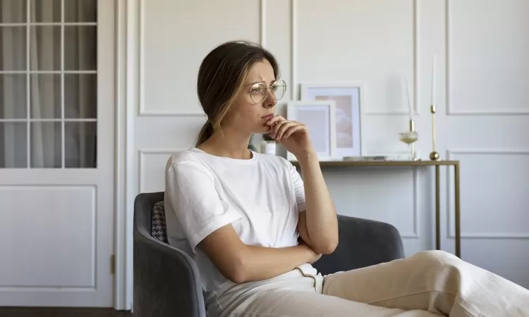 Menurut Seorang Psikolog, Inilah 9 Situasi yang Seringkali Dihindari oleh Orang-orang Introvert