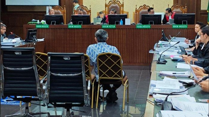Jaksa Cecar Eks GM PT Antam Abdul Hadi Alasan Endang Kumoro Diangkat Jadi Kepala Butik Surabaya