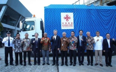 Duta Besar Tiongkok Serahkan Hibah Perangkat Pemeriksa Narkotika ke BNN RI