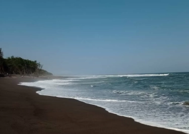 5 Alasan Pantai Goa Cemara di Jogjakarta Layak Jadi Destinasi Liburan Akhir Tahun Anda