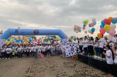 Paramount Fun Color Run Ajak Masyarakat Hidup Sehat dengan Jalan Kaki