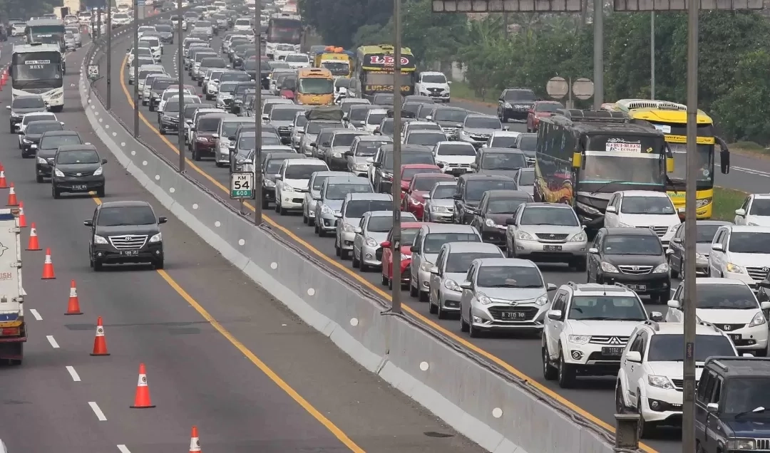 Simak, Jadwal Contraflow dan One Way di Tol Japek dan Jagorawi Selama Libur Nataru