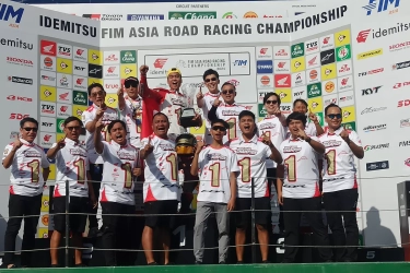 Tak Terbendung, Pembalap AHRT Herjun Atna Firdaus Juara Asia di ARRC 2024