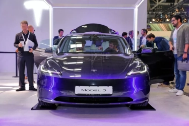 Mobil Listrik Rasa Sporscar, Pilih Mana? Tesla Model 3 atau Hyundai Ionic 6, Ini Perbandingannya Spesifikasinya