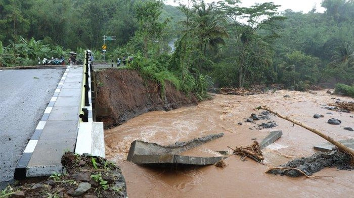 Antisipasi Cuaca Ekstrem, BMKG dan BNPB Akan Modifikasi Cuaca Sampai Akhir Tahun 