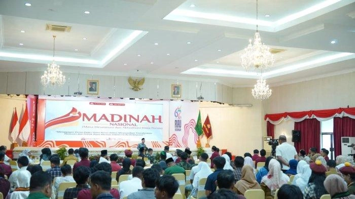 Wamen Dikdasmen Hadiri Madinah Tingkat Nasional yang Diadakan Himpunan Mahasiswa Persatuan Islam