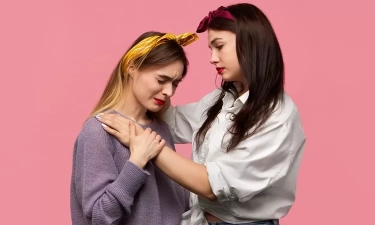 4 Perilaku Umum yang Membuat Orang Tidak Menyukai Anda Tanpa Anda Sadari, Salah Satunya Terlalu Banyak Berbagi