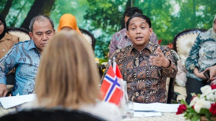 Bertemu Dubes Norwegia, Menhut Bahas Upaya Kurangi Gas Rumah Kaca dan Pemanfaatan Hutan