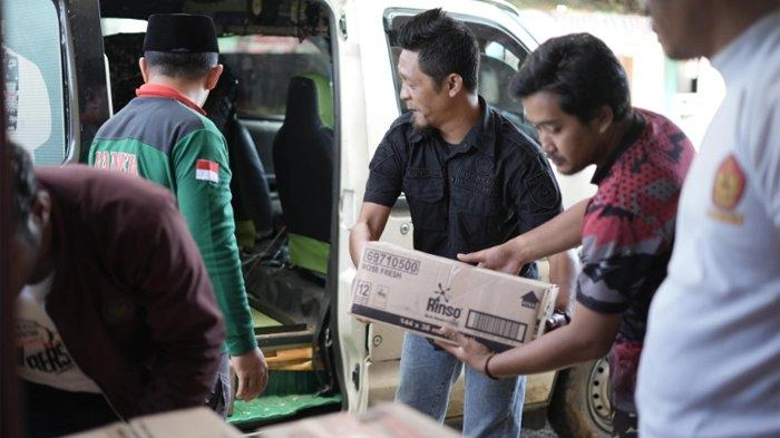 GP Ansor Distribusikan Bantuan Kemanusiaan untuk Korban Banjir & Longsor di Sukabumi hingga Banten