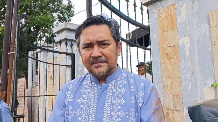 Zee Zee Shabab Tak Hadiri Pemakaman Ibunya, Prabu Revolusi: Itu Tradisi Keluarga