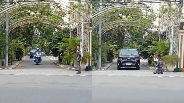 Viral Video Warga Riau Bersimpuh Cegat Mobil Jokowi di Solo