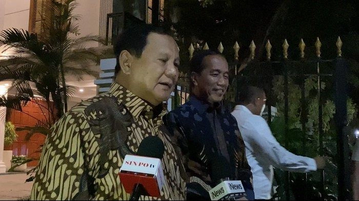 Dipecat PDIP, Golkar atau Gerindra Pilihan Jokowi?