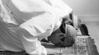 Contoh Naskah Khutbah Jumat 20 Desember 2024: Orang Munafik dan Balasannya