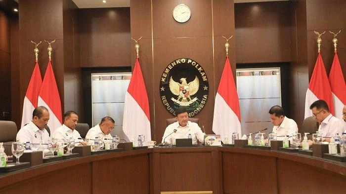 Jelang Pergantian Tahun, Menko Polkam Tekankan akan Pengamanan dan Mitigasi Bencana di Daerah Rawan