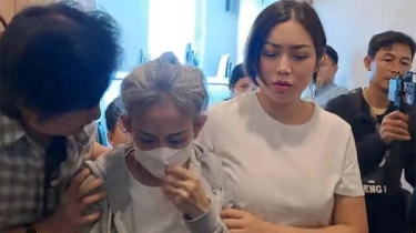 Jessica Iskandar Tunaikan Keinginan Mendiang Ayah, Larung Abu Kremasi ke Laut