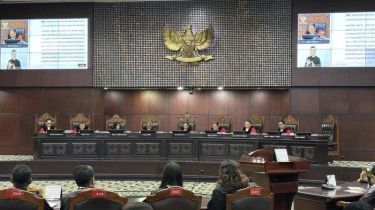 Anwar Usman dan Daniel Yusmic Dissenting Opinion Dalam Putusan MK Hapus Presidential Threshold