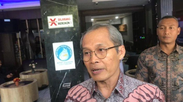 MK Tolak Gugatan Alex Marwata Soal Larangan KPK Bertemu Tersangka Korupsi