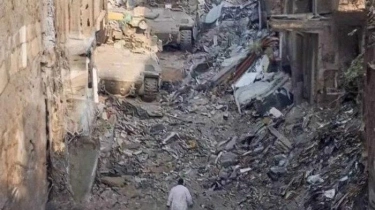 Pengecutnya Israel, Bantah Tangkap dr Hussam Abu Safia yang Sendirian Hadapi Tank dan Pasukan IDF
