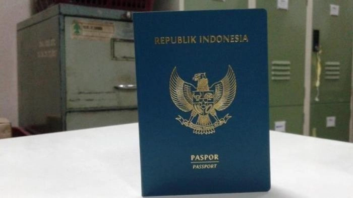 Tempat Terburuk Menyimpan Paspor Saat di Bandara