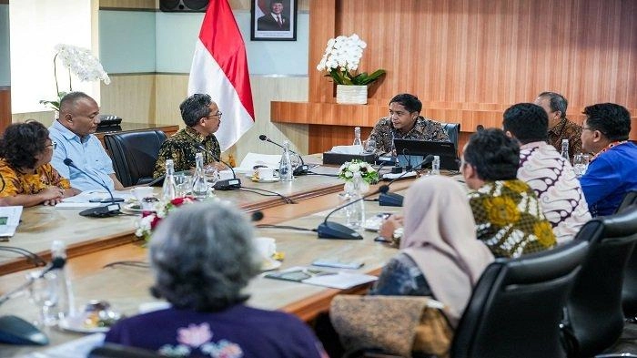 Menhut Nyatakan Terbuka Diskusi dan Kritik Demi Tuntaskan Masalah Hutan Adat