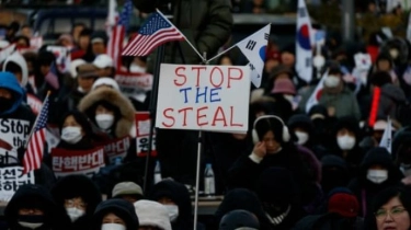 Mengapa Pendukung Yoon Kibarkan Bendera AS dan Stop the Steal?