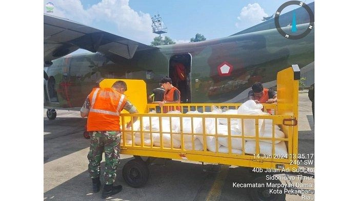 Menko PMK: Pemerintah Siapkan Modifikasi Cuaca Cegah Bencana Hidrometeorologi