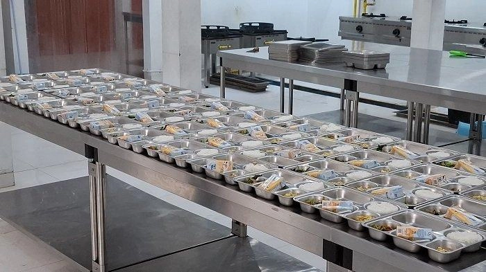 Hari Kedua Program Makan Bergizi Gratis, SPPG Palmerah Tak Siapkan Menu Ayam atau Ikan