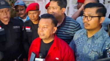 Tiga Jam Geledah Rumah Hasto, Penyidik KPK Sita Flashdisk hingga Buku Catatan Ajudan Sekjen PDIP