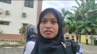 Supriyani Terima Tawaran Mendikdasmen Ikut PPPK Jalur Khusus, tapi Tetap Tagih Janji Diluluskan