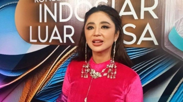 Dewi Perssik Rayakan Ulang Tahun dengan Umrah Bersama Keluarga, Wujudkan Keinginan Ibunya