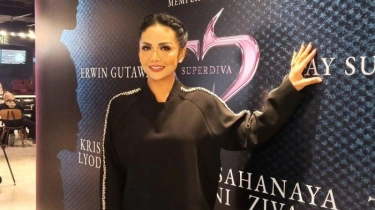 Kris Dayanti Nikmati Momen Liburan Bareng Keluara di Swiss