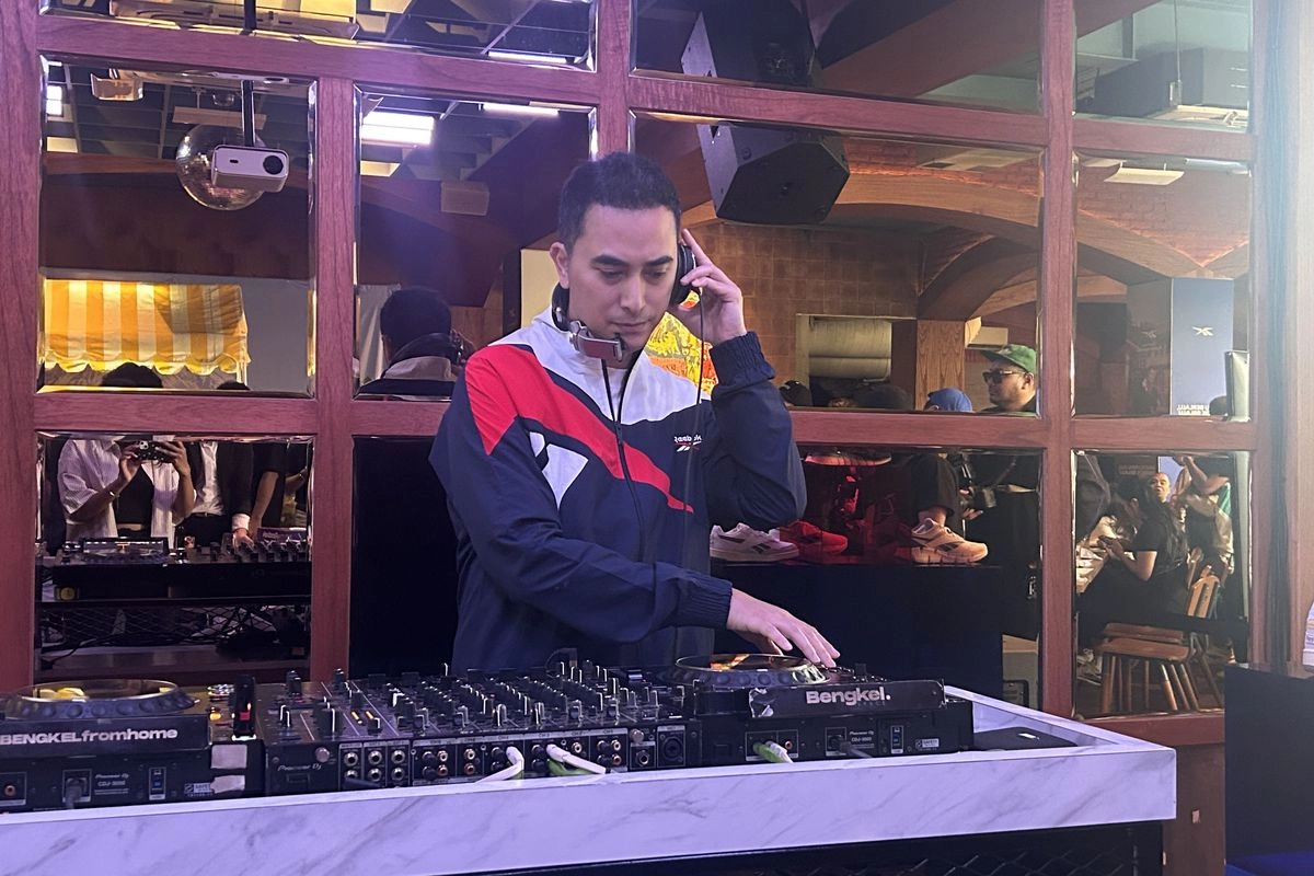 Winky Wiryawan Andalkan Sneakers untuk Beraktivitas, Termasuk Saat ''Nge-DJ''