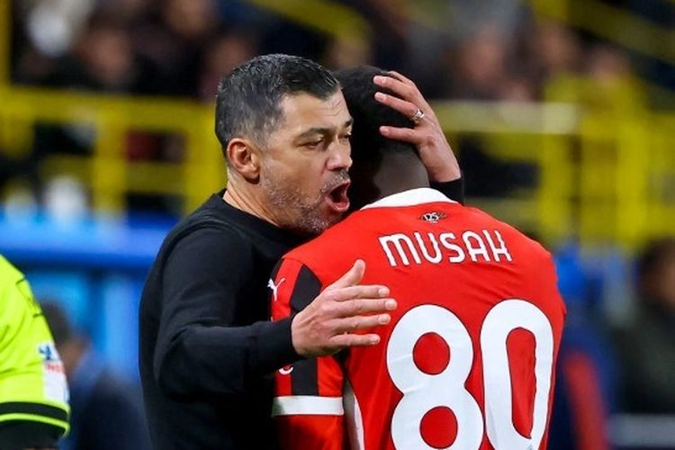 AC Milan Jagoan Comeback, Conceicao Masih Banyak Pekerjaan