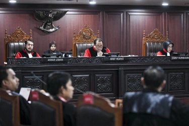 Kelakar Arief Hidayat Sebut Argo Tak Jalan Saat Kuasa Hukum Dinus-Gamael Cabut Gugatan di MK