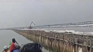 Pagar Laut Ilegal Diprediksi Buat Nelayan di Pesisir Tangerang dan Bekasi Rugi Rp 93,3 M Setahun