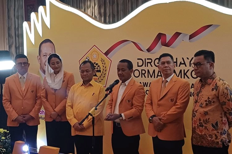 Gibran Tak Hadir HUT Ke-65 MKGR, Bahlil: Ada Urusan Negara