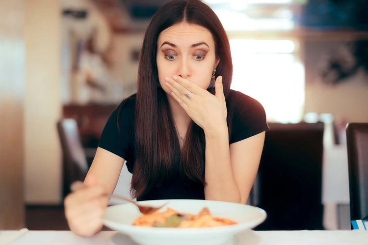 Apa yang Harus Dilakukan Jika Keracunan Makanan?