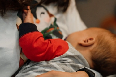 Seperti Zaskia Sungkar, Ini 4 Tips Sukses Induksi Laktasi