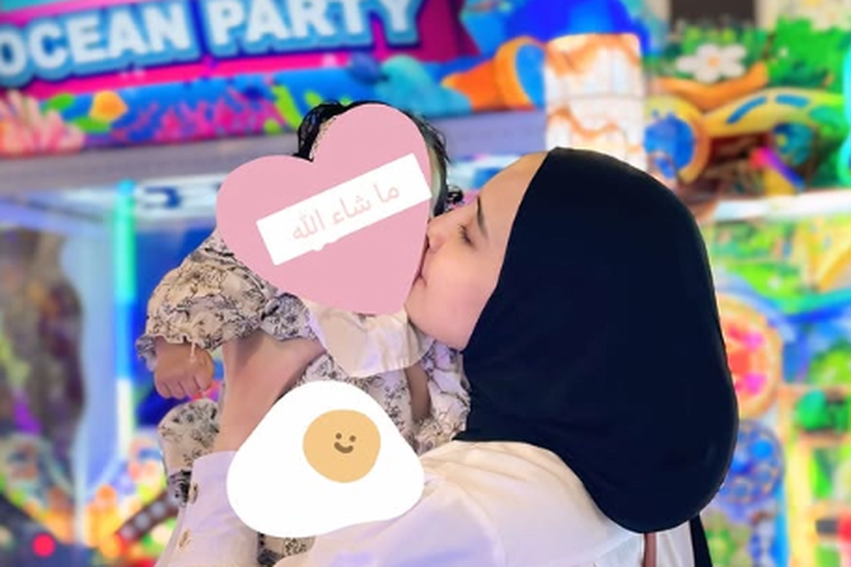 Zaskia Sungkar Menyusui Bayi Adopsi, Ketahui 5 Faktanya
