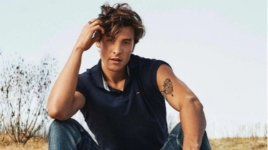 Apa Agama Shawn Mendes? Viral Ikut Salat Jumat di New York