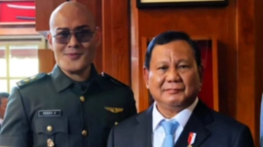 Deddy Corbuzier Disebut Bernasib Sama dengan Gus Miftah dan Raffi Ahmad, Fufufafa: Temennya Wowo Kagak Ada yang Beres