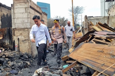 Datangi Korban Kebakaran di Kemayoran Gempol, Gibran Pastikan Penuhi Kebutuhan Pengungsi