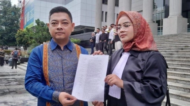 Sidang PHPU Pringsewu, Kuasa Hukum Pasangan Adi-Hisbullah Serahkan Bukti Sebagai Bahan Putusan MK