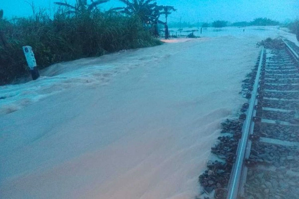 Banjir Grobogan Ganggu Perjalanan Kereta, KAI Kembalikan 100 Persen Tiket Pelanggan