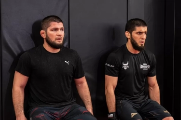 Reaksi Khabib Nurmagomedov Usai Rekornya Dipecahkan Islam Makhachev