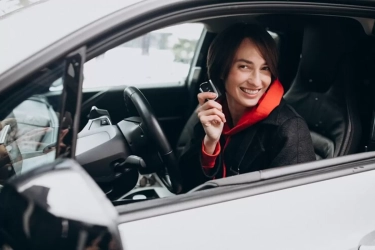 Tahun Baru Imlek 2025, 5 Shio Dapat Pekerjaan Baru, Keuangannya Makmur! Impian Punya Mobil Tercapai